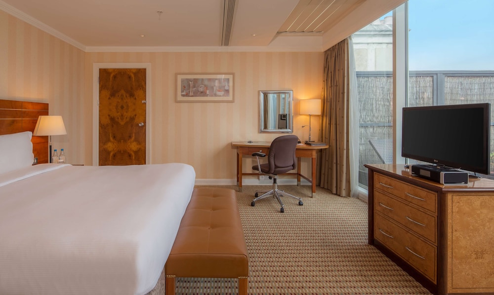 Hilton London Paddington 33/84