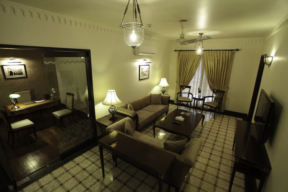 Heritage Luxury Suites - The Moor 41/65