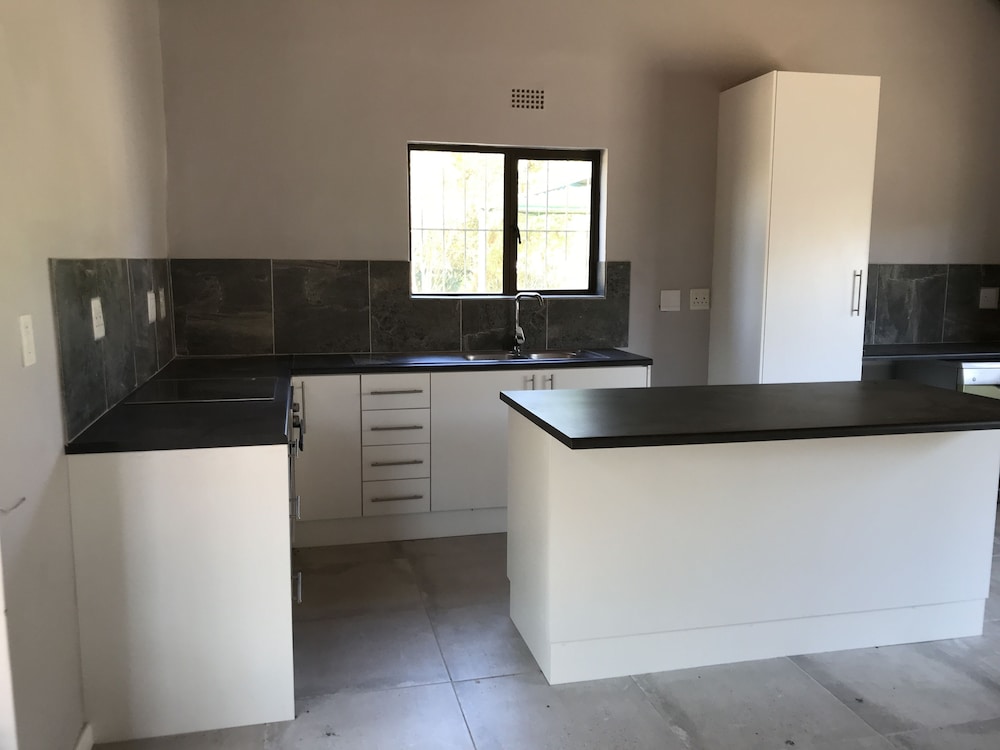 Lauradale Accommodation 3/50