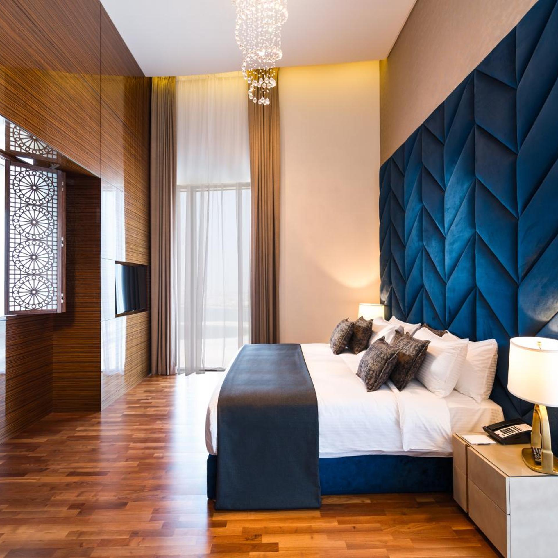 Emiri, Penthouse
