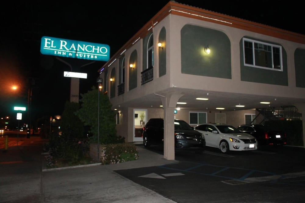 El Rancho Inn 25/36