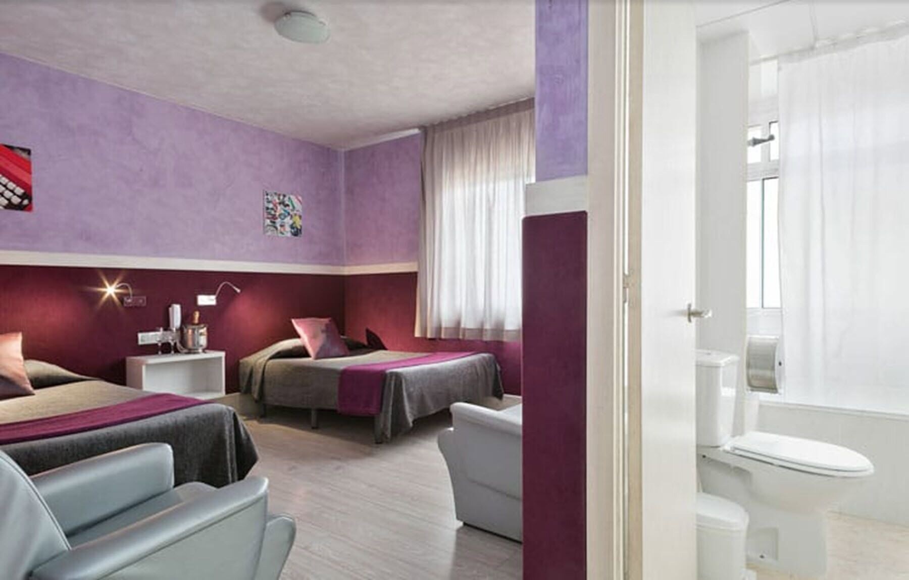 Standard, Twin Beds