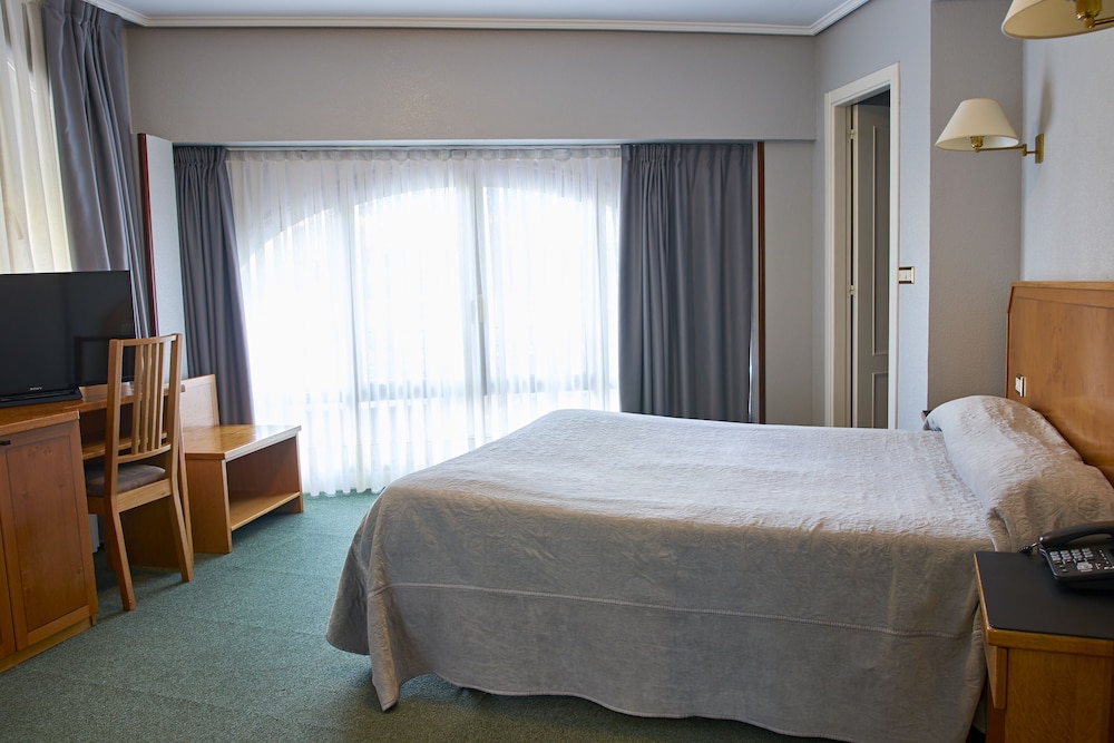 Hotel San Jorge 18/40