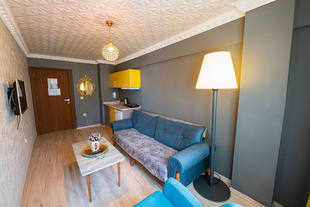 Evin Suit Hotel 38/50