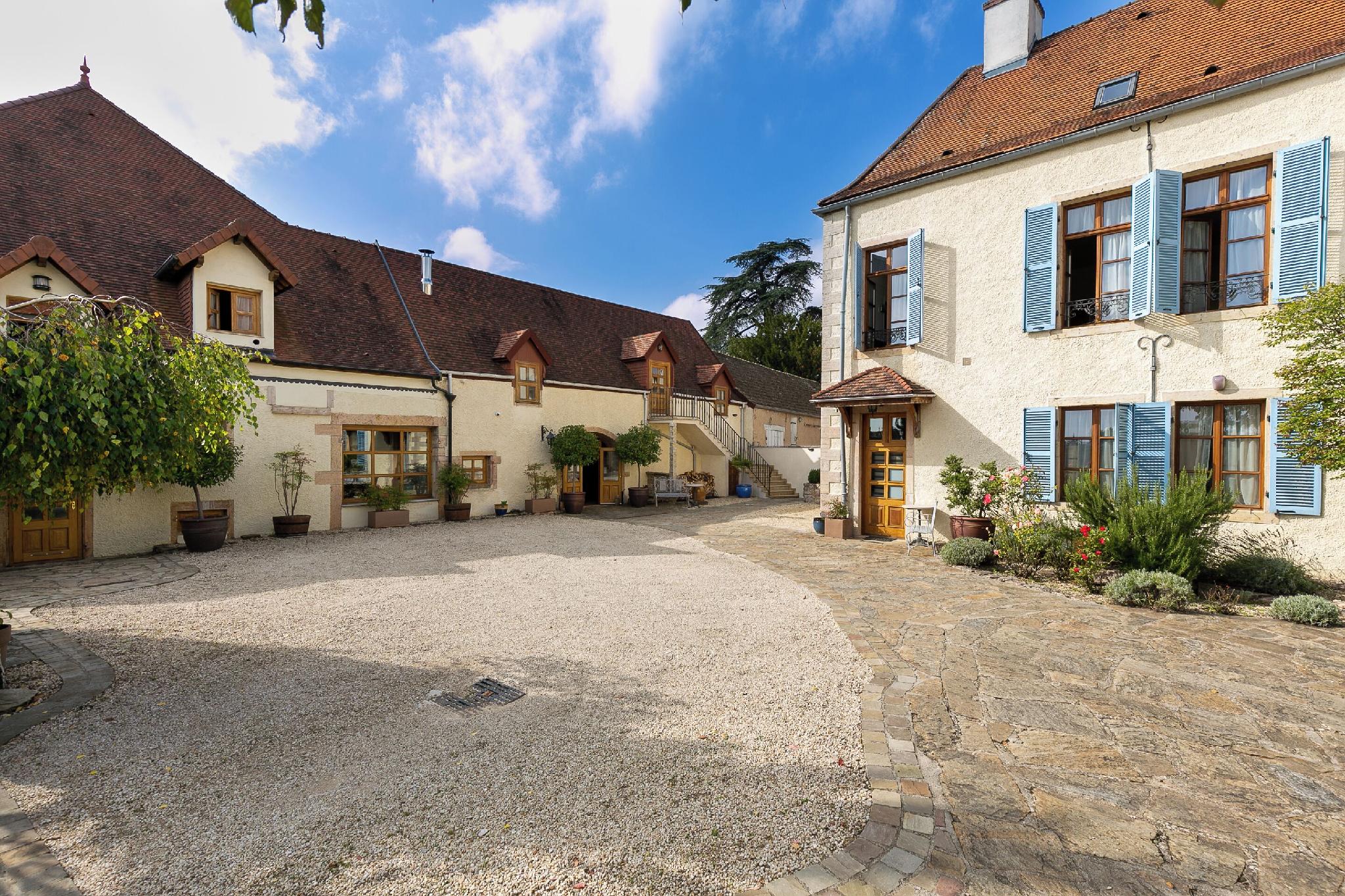 Hotel Les Deux Chevres Gevrey-Chambertin 32/43