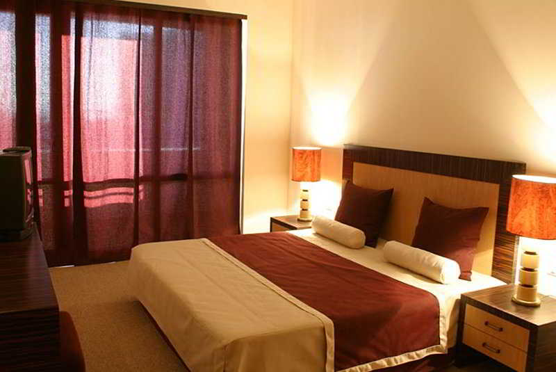 DIT Majestic Beach Resort 24/84
