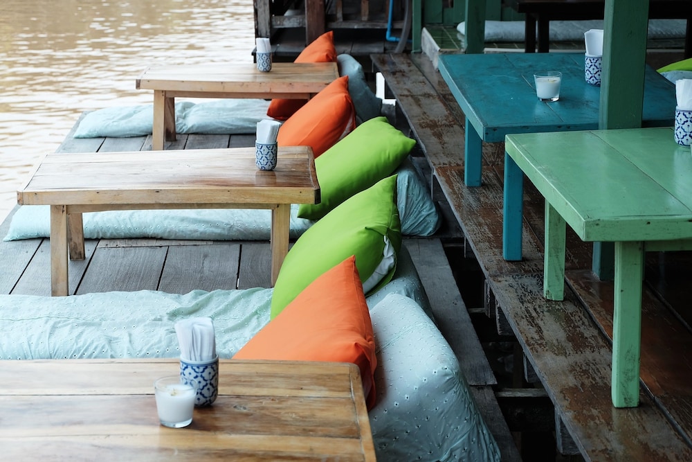 Baanrak Amphawa Homestay 41/61