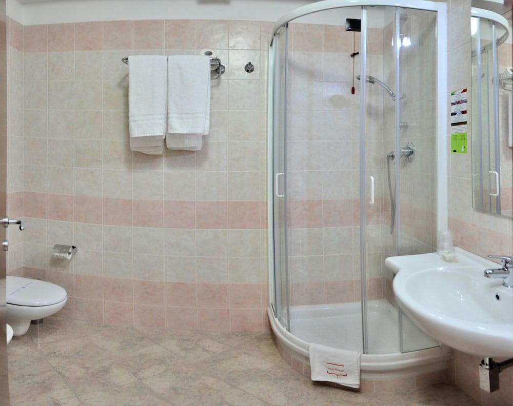 غرفة رباعية بسرير مزدوج، Vea Resort Hotel 4/6