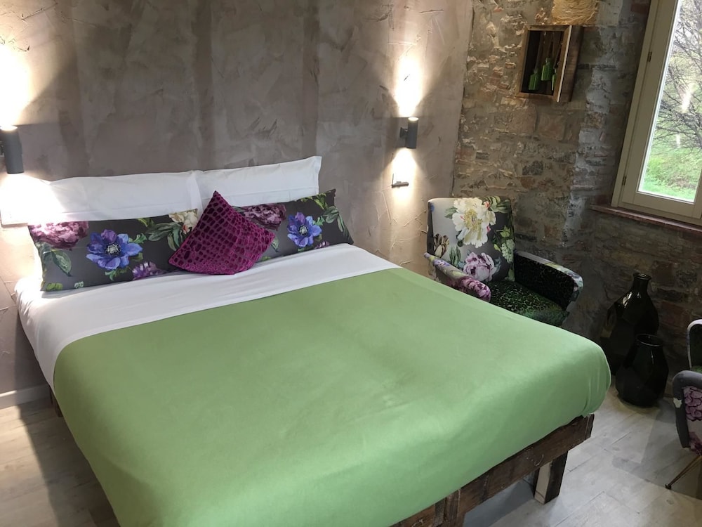 SUPERIOR, DOUBLE BED, GROUND FLOOR