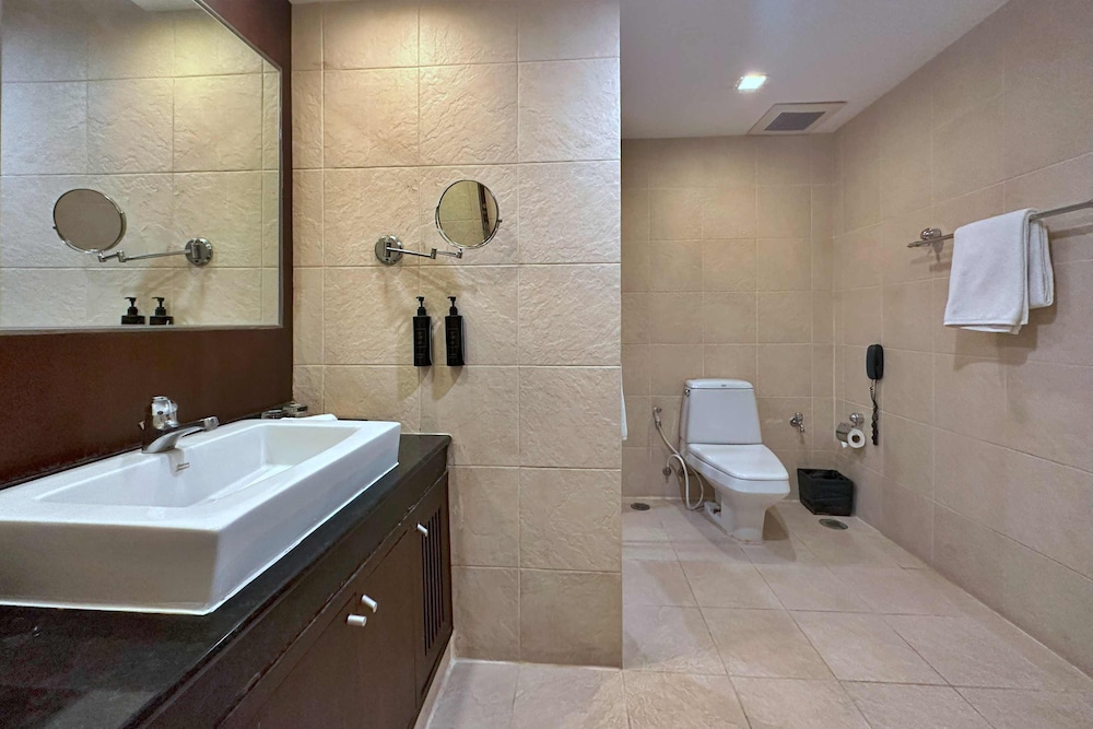 Grand Asoke Suites Boutique Residence 58/60
