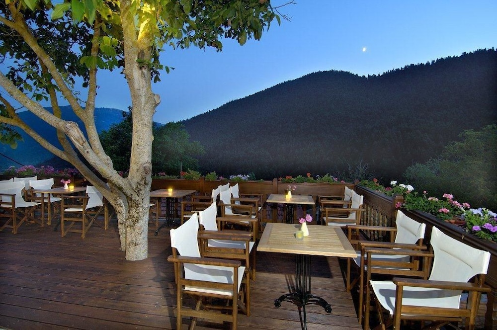 Emotions Country Resort 34/42