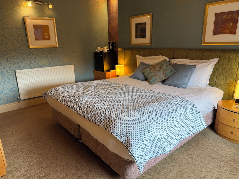 The Old Orleton Inn 14/43