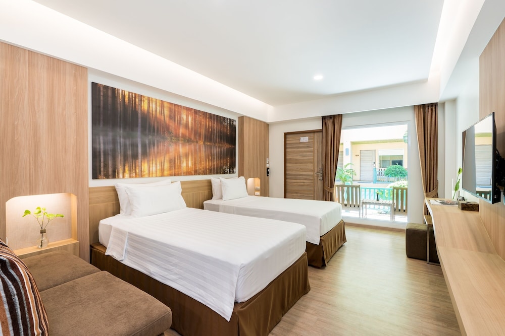 Chaba Cabana Beach Resort 10/50
