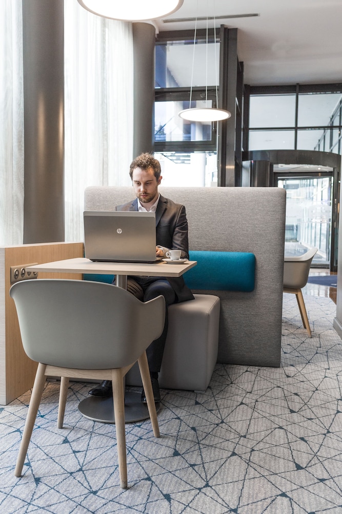 Courtyard Marriott Paris La Defense West Colombes 42/43