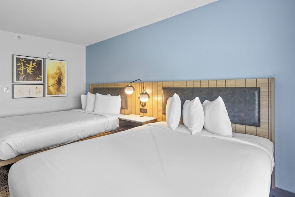 ROOM, 2 QUEEN BEDS