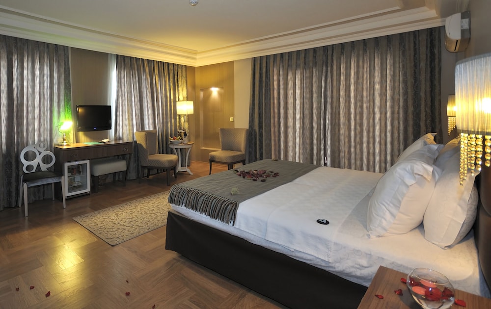 Grand Atakum Hotel 16/50