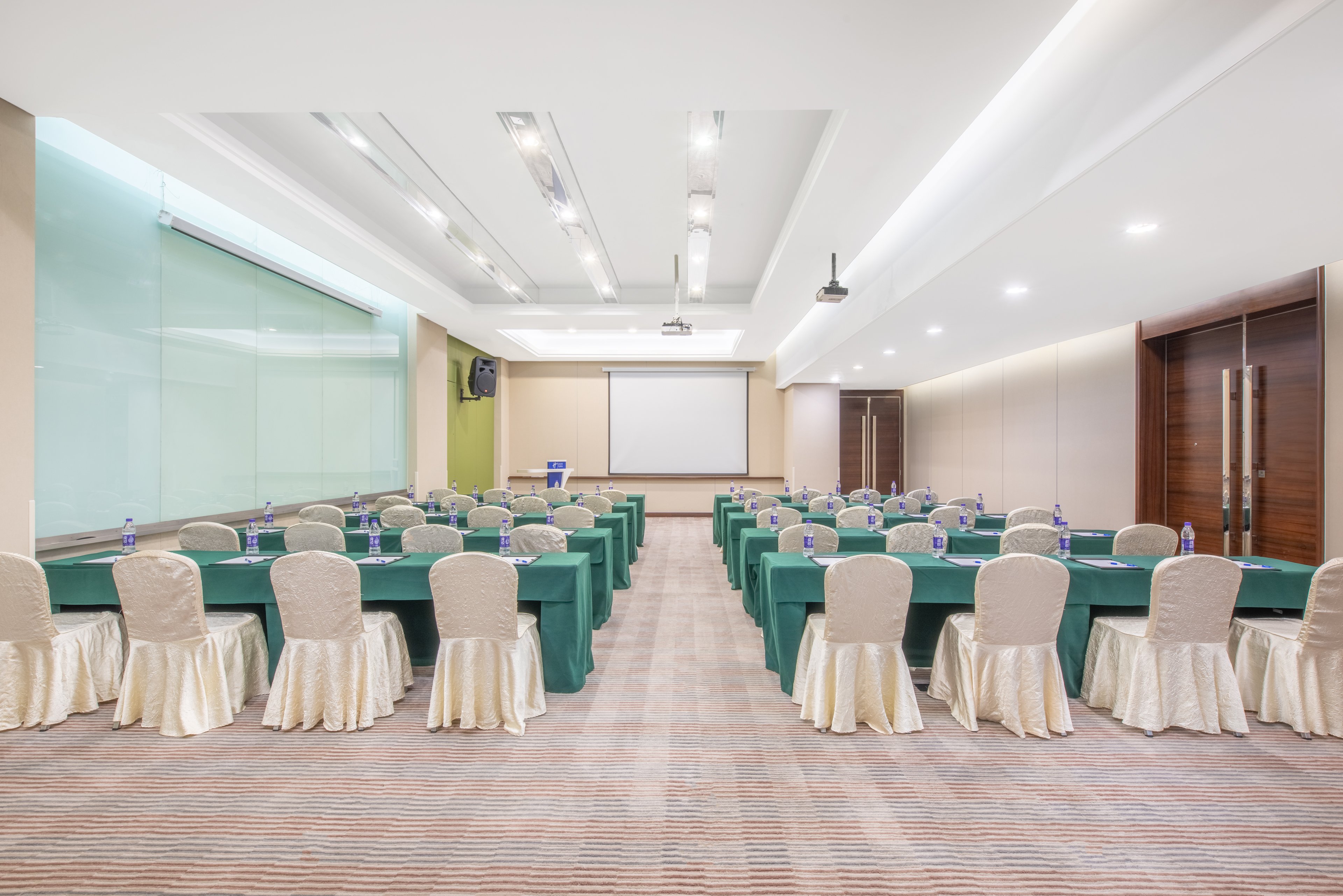 Holiday Inn Express Beijing Dongzhimen 20/28
