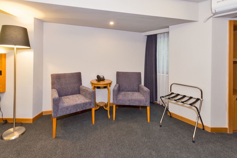 Hotel Bergama 34/51