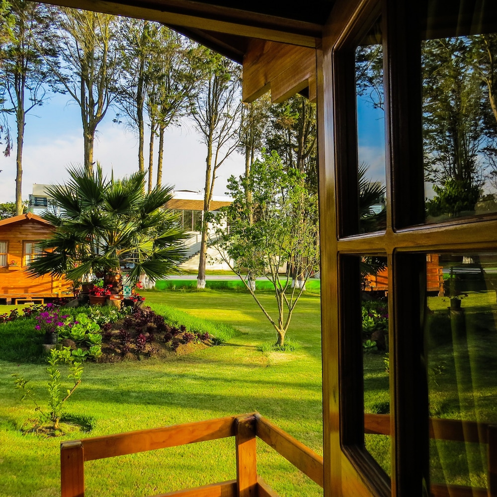 Hosteria Airport Garden 59/64
