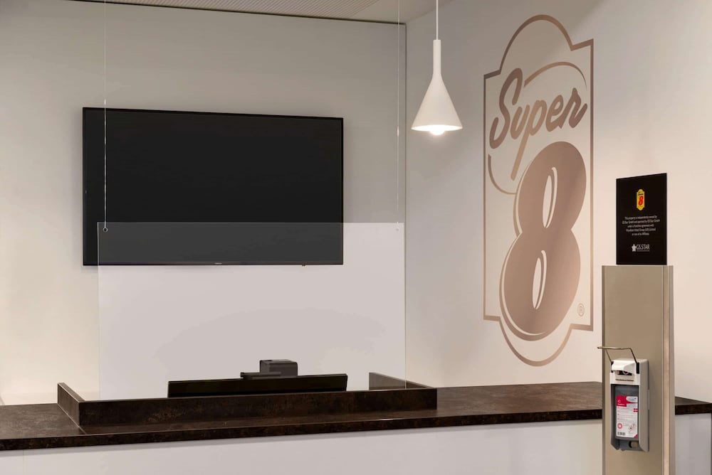 Super 8 by Wyndham Augsburg 22/53