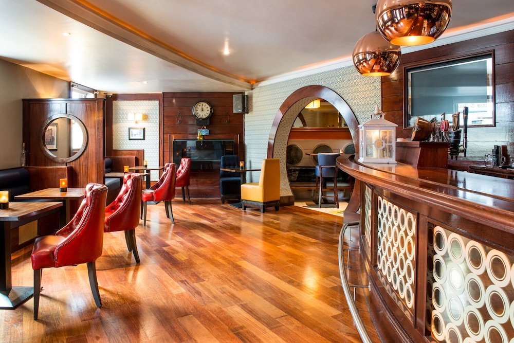 Benners Hotel 41/56