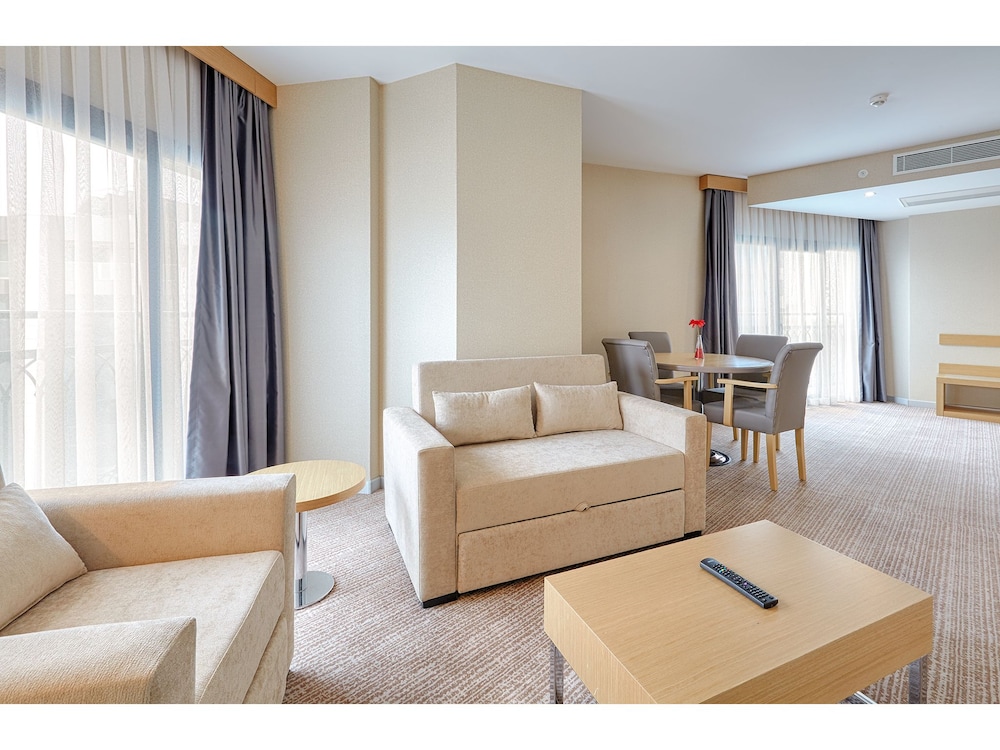 Kordon Hotel Cankaya 39/61