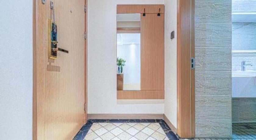 GreenTree Inn Geermu Walking Street Business Hotel 50/51