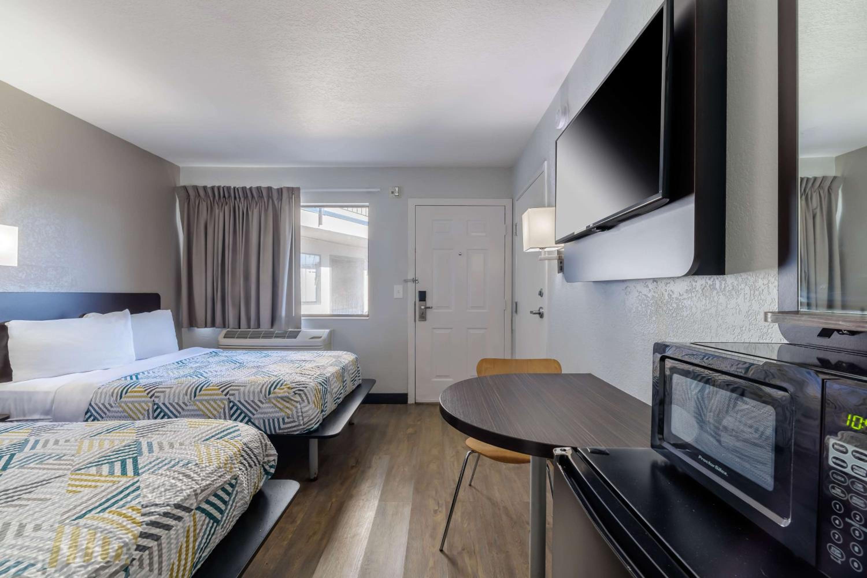 Room, 2 Double Beds
