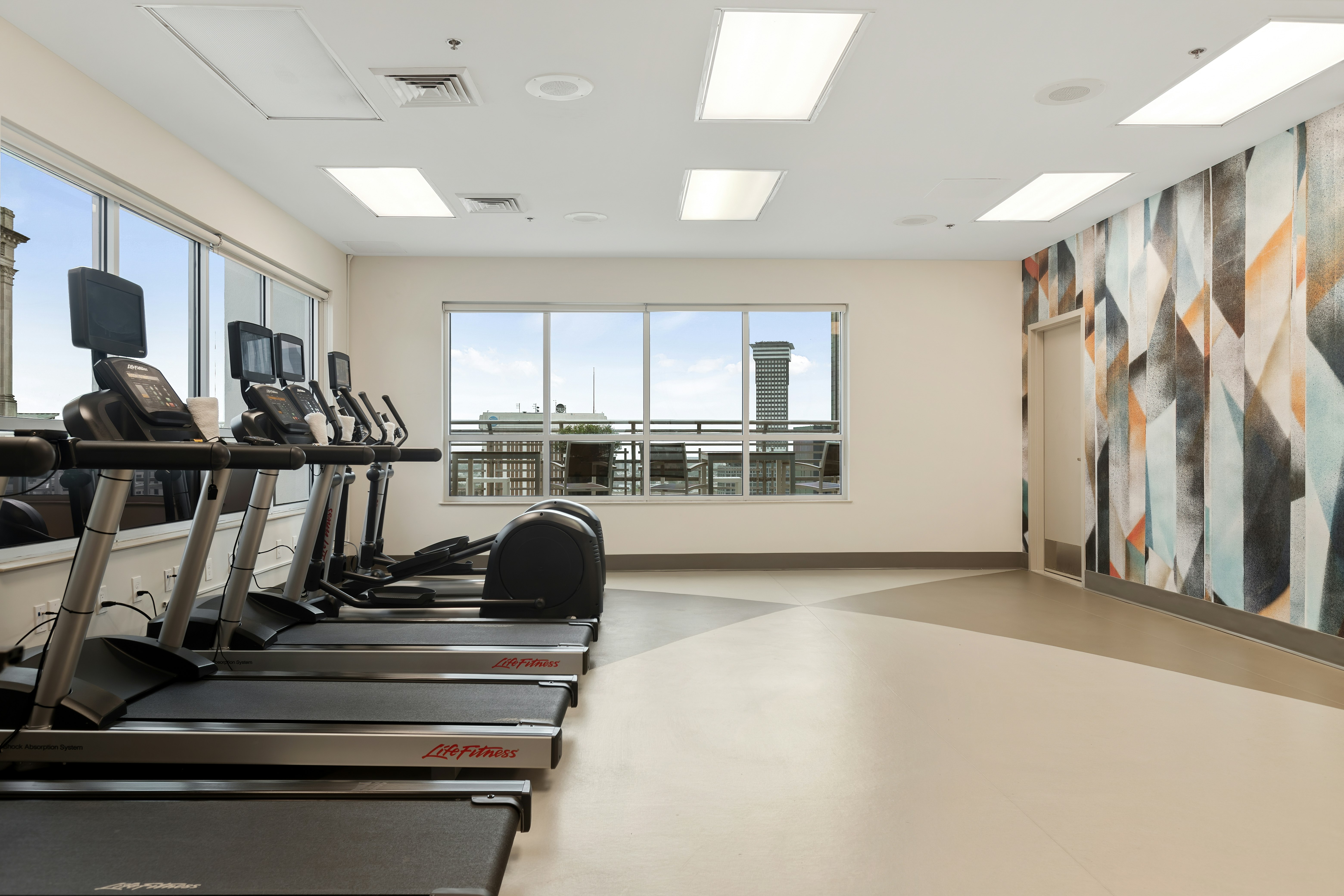 Hilton Garden Inn New Orleans French Quarter/CBD 40/68