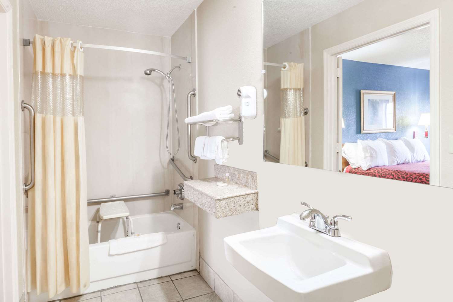 Days Inn by Wyndham Nashville North Opryland Area 20/21