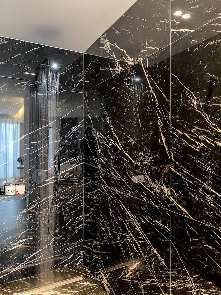 Pinacota Suites Athens 44/50