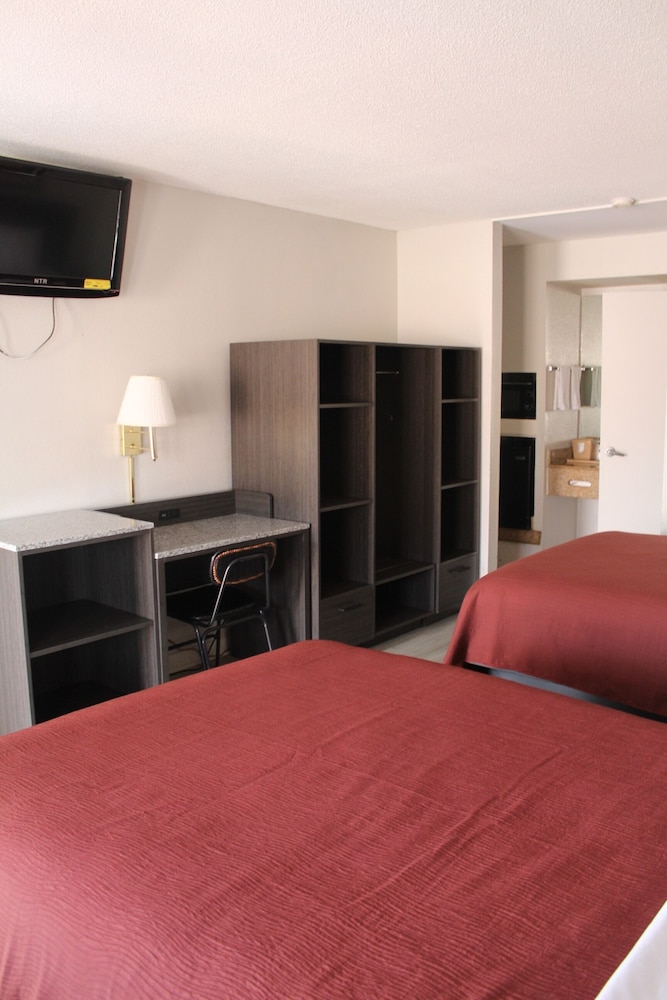 VIP Inn and Suites 13/40