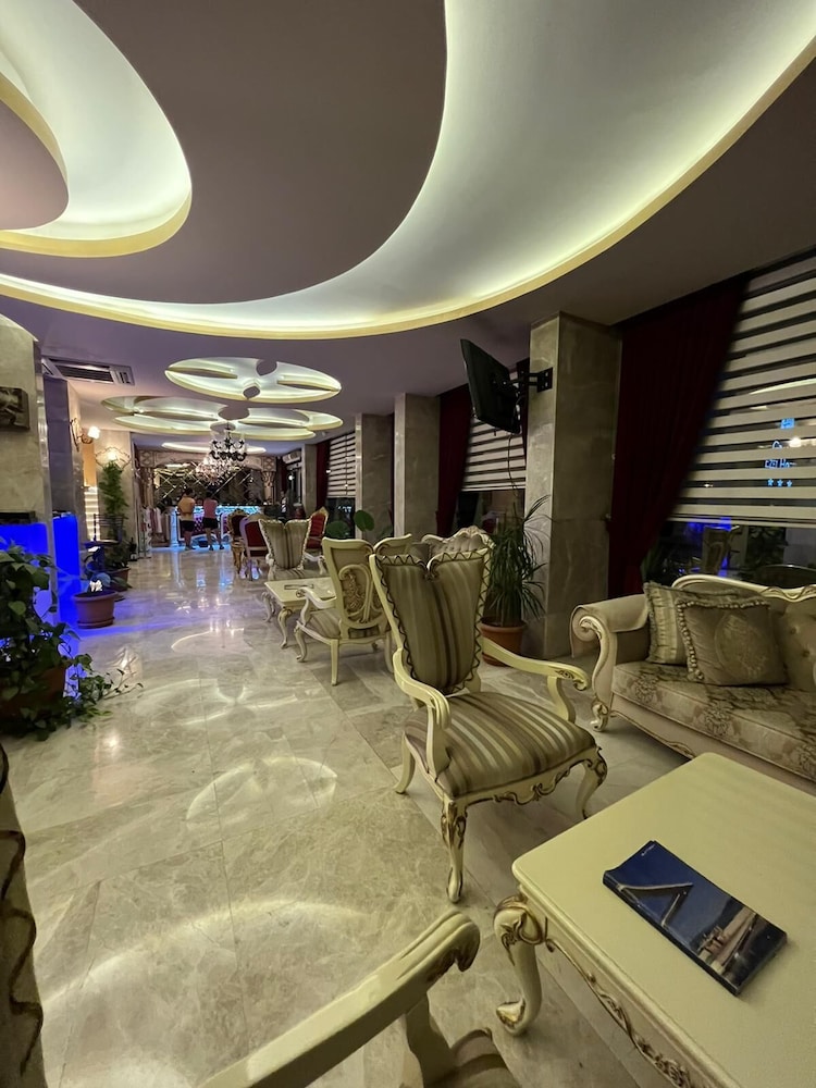 Grand Ezel Hotel 38/50