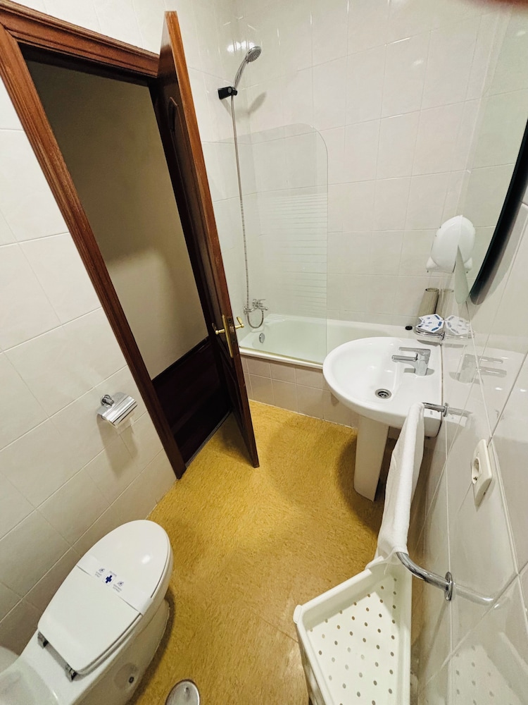 Real Ferrol Hotel 49/49