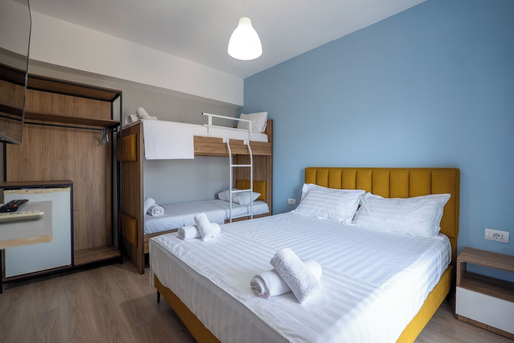 Room, Quadruple, Double and Bunk Bed, Sea View, Hotel Boston 2/6
