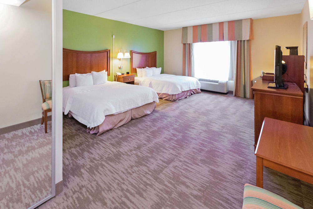 Hampton Inn & Suites Blairsville 13/45