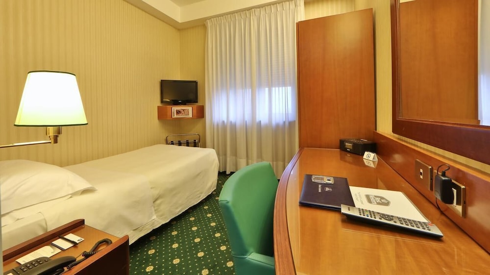 Hotel Astoria, Sure Hotel Collection by Best Western 11/38