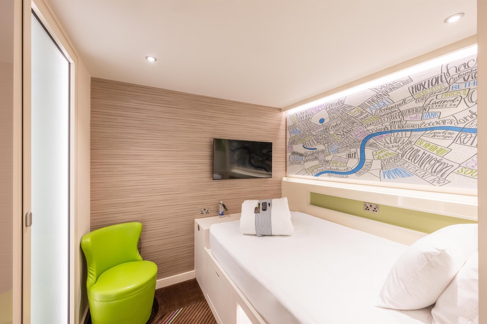Room, Double Bed