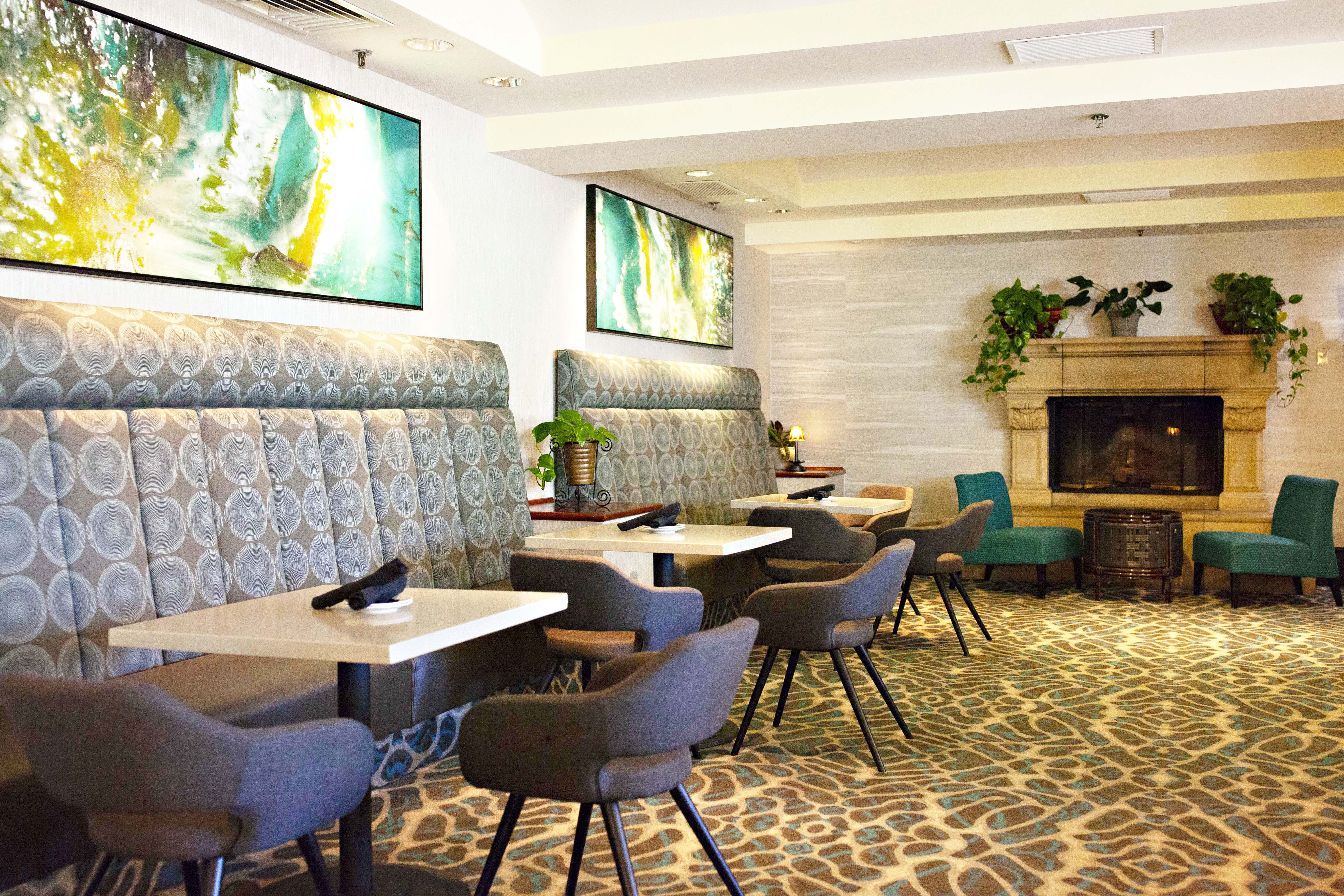 Crowne Plaza Cabana, Palo Alto 50/80