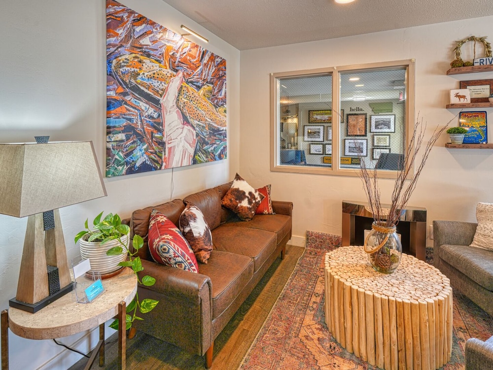 Yellowstone River Inn and Suites 33/47