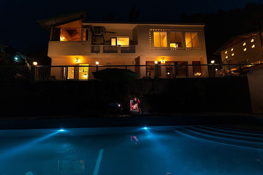 Maati Signature Collection by Eight Continents in NAINITAL