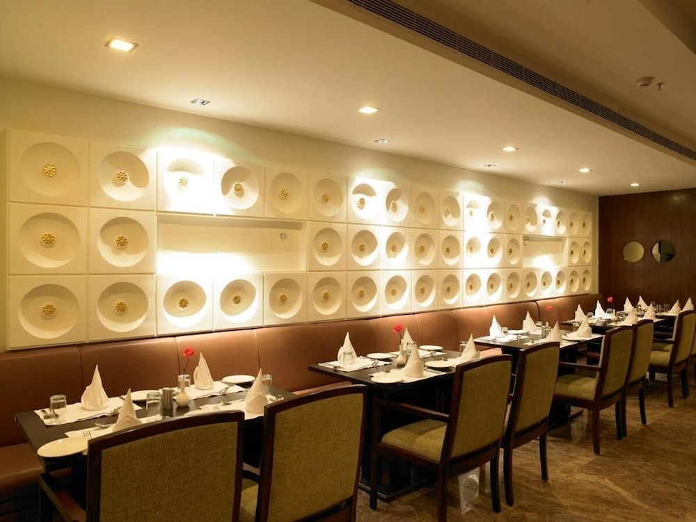 Ramada by Wyndham Jaipur North 55/65