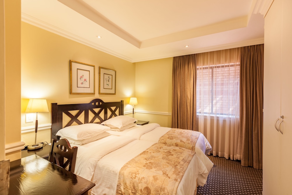 Courtyard Hotel Rosebank 19/47