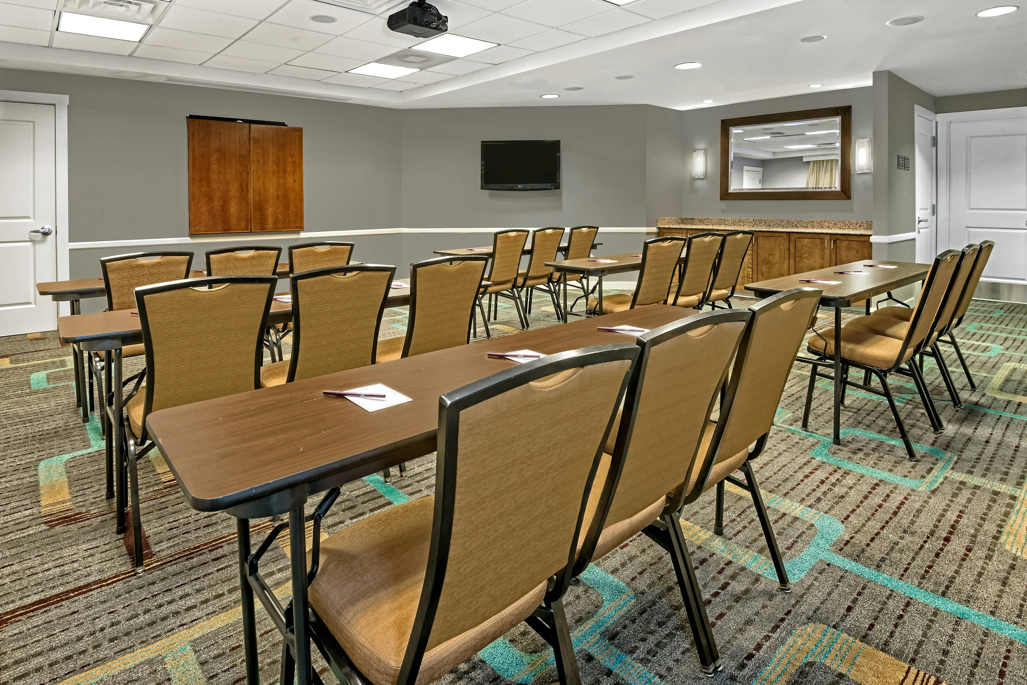 Residence Inn San Antonio Seaworld Lackland 33/37
