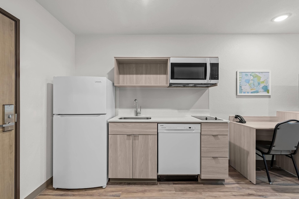 WoodSpring Suites Atlanta Canton 54/65