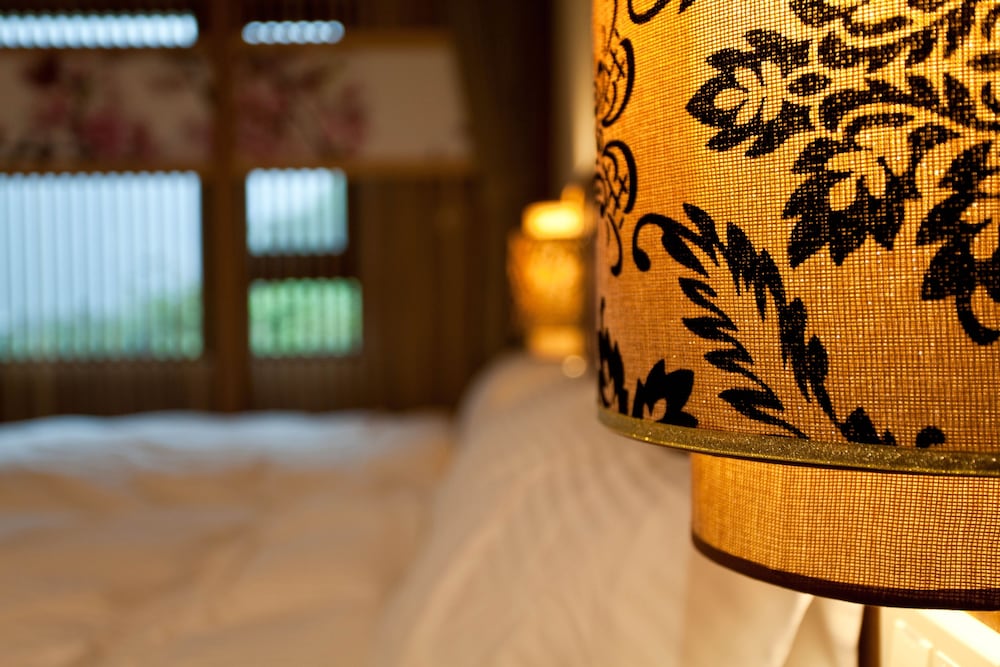 Li Wu Zuo Can B&amp;B 45/71