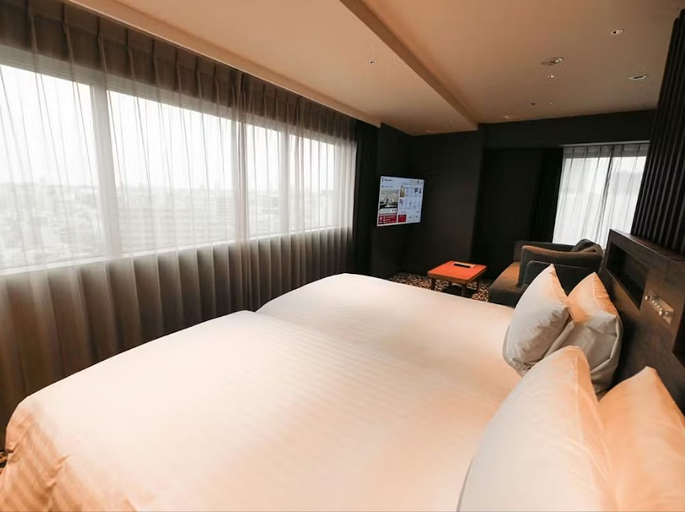 Royal, Twin Beds, Extra Beds