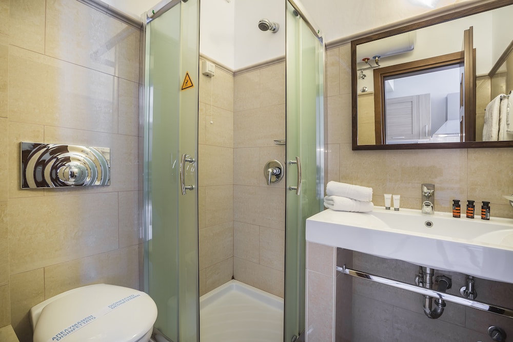 Balhambra Suites - Adults Only 44/50
