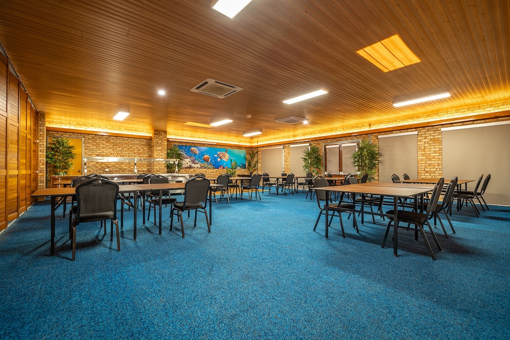 Carnarvon Motel 40/60
