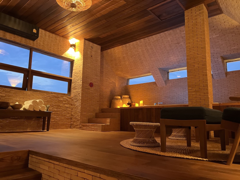Athita The Hidden Court Chiang Saen 23/48